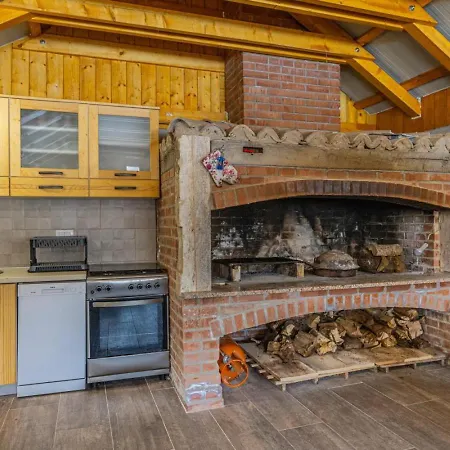 D&d Kuca Za Odmor Casa de Férias *